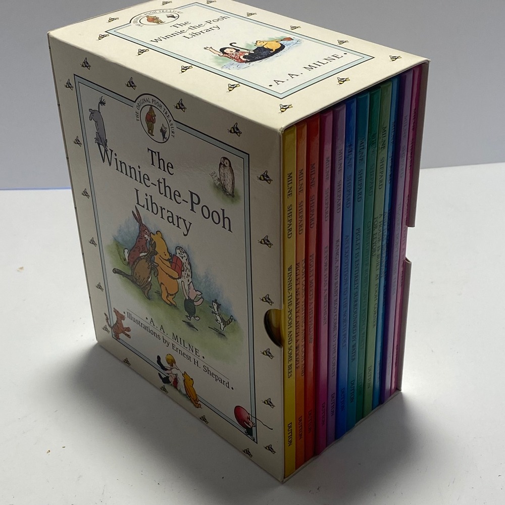 Dutton Winnie-the-Pooh Library Book Set Kids Excellent 12 Hardcovers